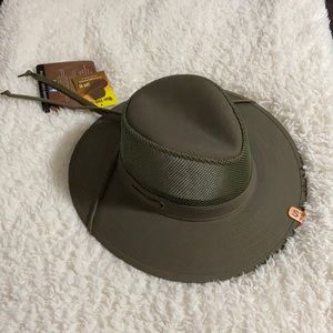 Outback hat river guide with mesh